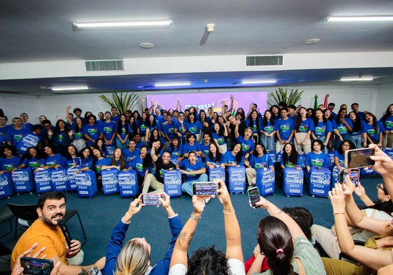De Municípios pra o Mundo: estudantes selecionados embarcam neste sábado
