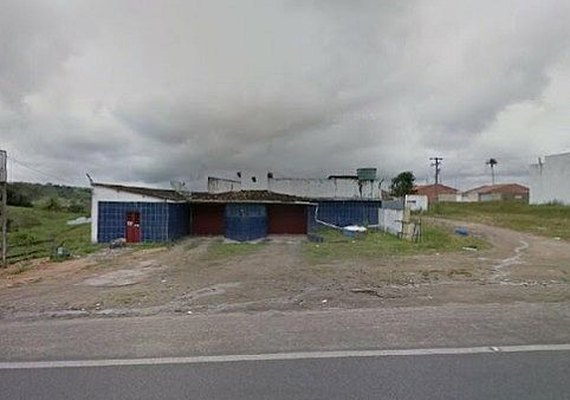 Chacina: homens disfarçados de policiais invadem motel e matam 4 pessoas, em Maribondo