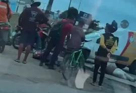 Colisão entre moto e carro deixa dois homens feridos em Arapiraca