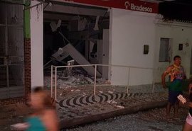 Criminosos explodem duas agências bancárias e uma lotérica no Sertão de AL