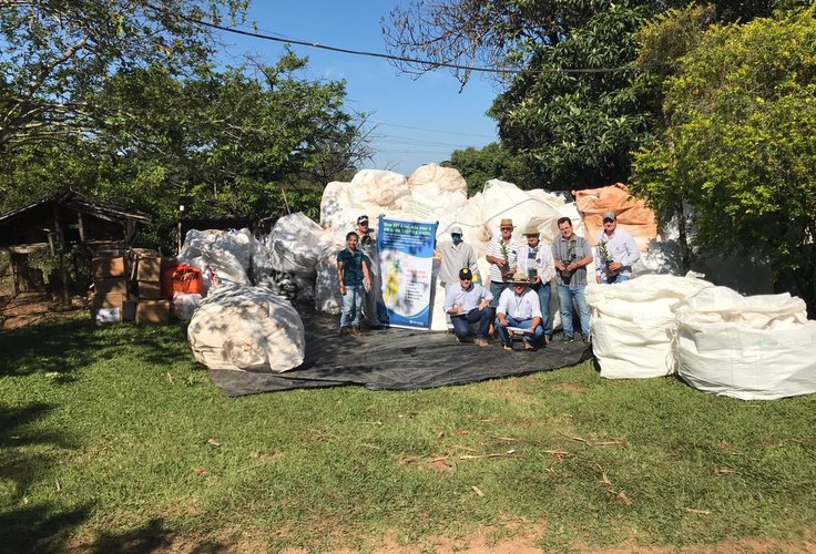 Projeto recolhe embalagens vazias de defensivos e distribui mudas a agricultores