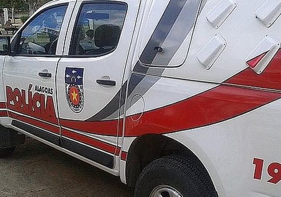 Homem tem motocicleta e celular roubados na madrugada em Arapiraca