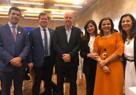 Prefeitos alagoanos recebem bancada federal de Alagoas, em Brasília