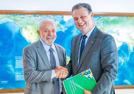 Presidente Lula e ministro Fávaro alinham ações para fortalecer agro brasileiro