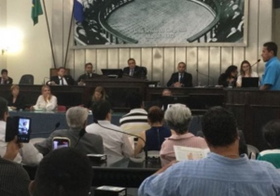 Estado corta isenção do Imposto de Renda de aposentados e pensionistas da ALE