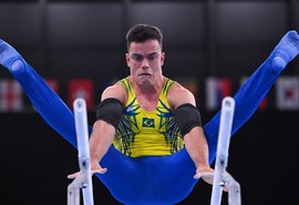 Caio Souza é ouro nas barras paralelas em etapa da Copa do Mundo
