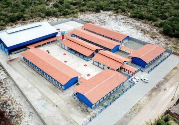 Governador autoriza construção de escola em Flexeiras