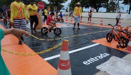 SMTT realiza ações educativas durante a Caminhada da Mulher