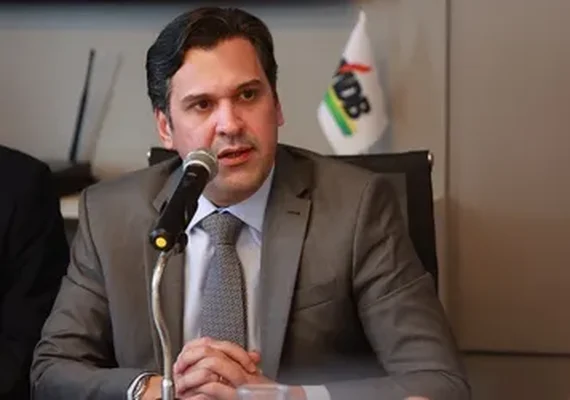 “Fico feliz com especulações, mas não houve convite para Ministério”