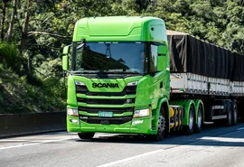 Algás e Scania apresentam em Maceió novos caminhões movidos a GNV