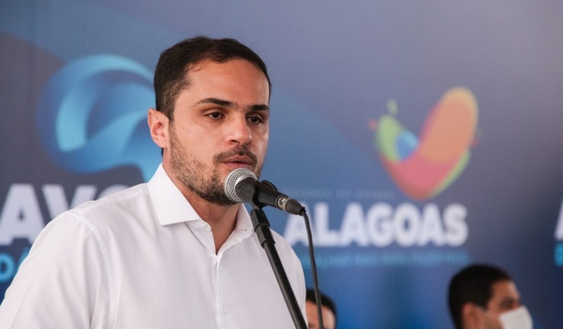 Alexandre Ayres anuncia pré-candidatura a deputado estadual em rádio; veja vídeo