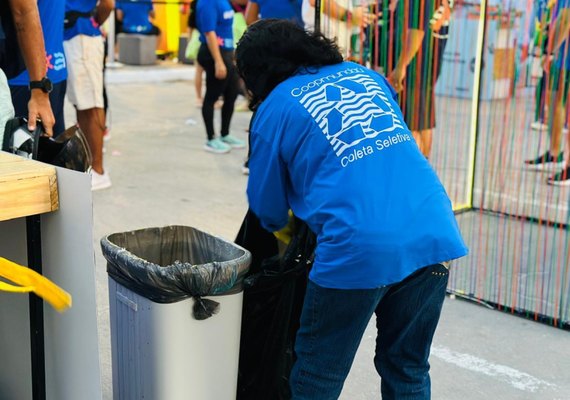 Cooperativa realiza coleta seletiva em evento de corrida na orla da Pajuçara