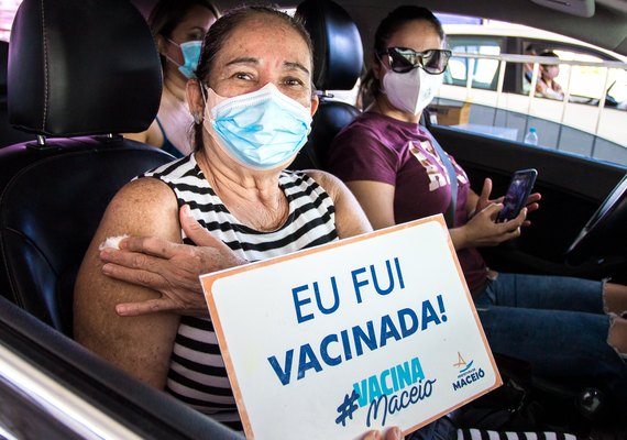 Maceió atinge marca de 200 mil vacinados contra a covid-19