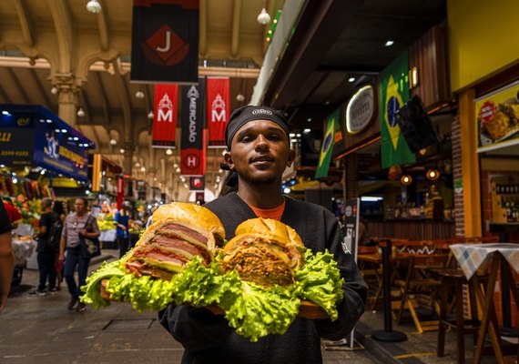Turismo internacional injeta R$ 34,5 bilhões na economia brasileira em 2023