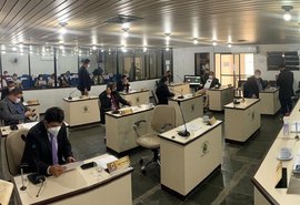 Câmara de Palmeira suspende sessões e fecha gabinetes de vereadores após casos de Covid-19