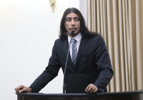 Deputado discursa e solicita auxílio do Governo para marisqueiros da Lagoa Mundaú