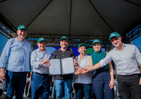 Ministro e governador lançam programa que vai beneficiar mais de sete mil agricultores em Alagoas