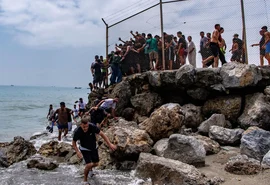 Sobe para pelo menos 100 o número de mortos após crise migratória em Ceuta