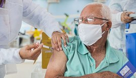 Internação de idosos com Covid-19 cai 33% em Alagoas