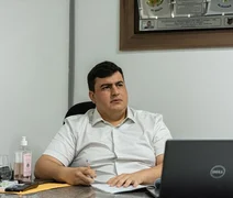 Em meio à crise, prefeito de Rio Largo dorme em gabinete para impedir novo golpe de vereador