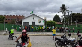 Manifestantes pró-Bolsonaro realizam carreata contra o STF em Arapiraca