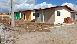 Governo entrega primeiras casas do Conjunto Habitacional Urbano Wanderley, em Senador Rui Palmeira nesta segunda-feira