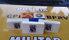 Polícia Militar apreende tabletes de cocaína com embalagem de Pablo Escobar