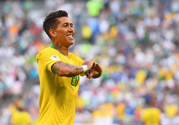 Roberto Firmino, o único nordestino da seleção, pede passagem no time de Tite