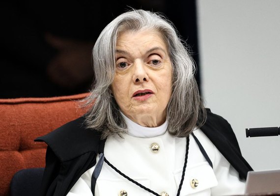 Cármen Lúcia acompanha Moraes e vota pela condenação de Eduardo Bolsonaro