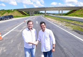 Marx Beltrão pode levar apoio de 20 prefeitos para Maurício Quintella