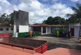 Descarte correto de resíduos minimiza danos causados pelas chuvas