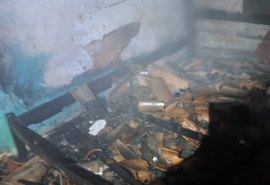 Incêndio atinge residência em AL e destrói três cômodos; saiba mais