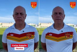 Técnico da Juazeirense Carlos Rabello sofre AVC após jogo na Bahia