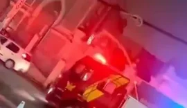 Incêndio em fiação causa tensão na Praça dos Martírios
