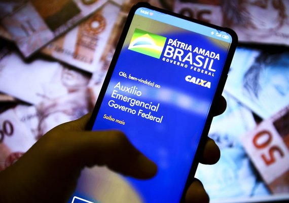 Nascidos em outubro recebem mais uma parcela do auxílio emergencial