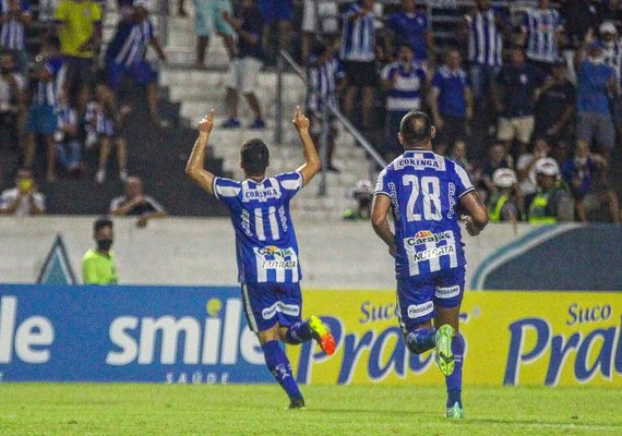 CSA vence o Cruzeiro-AL por 2 a 0 e segue líder do campeonato