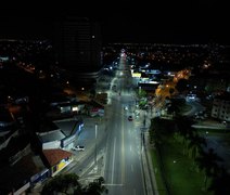 Modernização da iluminação: Avenida Menino Marcelo recebe mais de 500 luminárias de LED