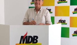 MDB estadual realiza convenção e mantém Renan Calheiros na presidência