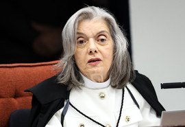 Cármen Lúcia acompanha Moraes e vota pela condenação de Eduardo Bolsonaro