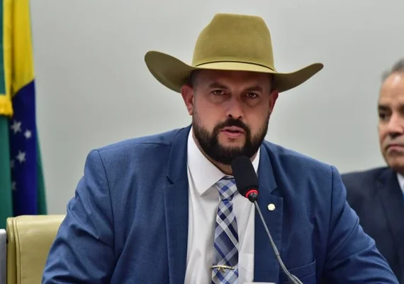 Comissão aprova regras diferenciadas para transporte de cargas perigosas por produtores rurais