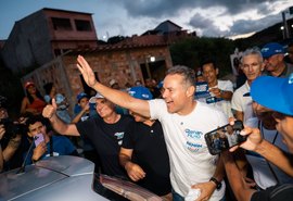 Caravana de Renan encerra agenda no litoral norte com forte mobilização