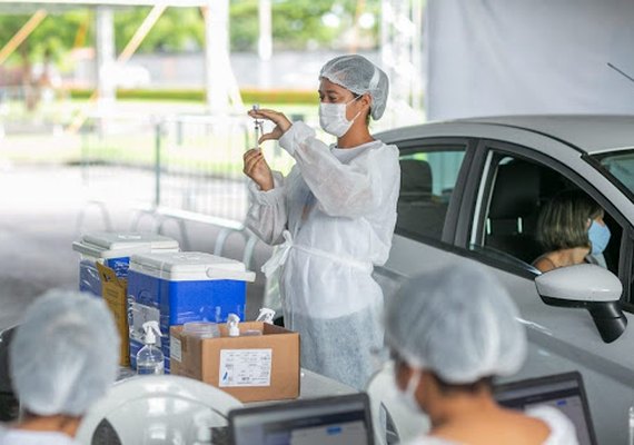 Maceió deve voltar a aplicar primeira dose da vacina contra covid nesta quarta (21)