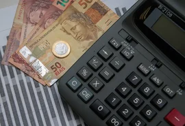 Planejamento, economia e cálculos: como vencer as dívidas em 2024