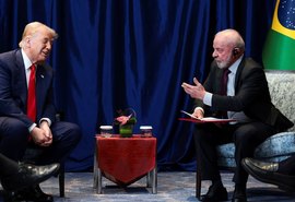 Lula se reúne com Trump na Malásia e pede suspensão de tarifa sobre exportações brasileiras