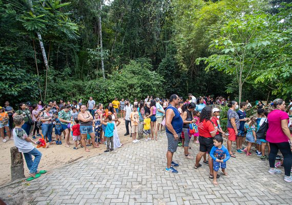 Caça aos ovos leva mais de 500 pessoas ao Parque Municipal de Maceió