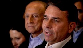 Acervo de ex-sócio expõe festas, presentes de luxo e suposto lobby de Bolsonaro