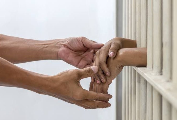 Mães do Cárcere: o amor que resiste às grades