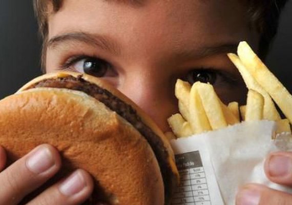 Em dia de conscientização, médicos alertam sobre obesidade infantil
