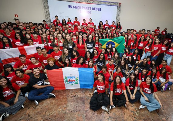 Daqui pra o Mundo: estudantes do interior de Alagoas embarcam para intercâmbio