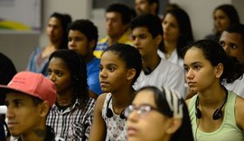 3,7 milhões de jovens brasileiros saíram da condição 'nem-nem' nos últimos 6 anos
